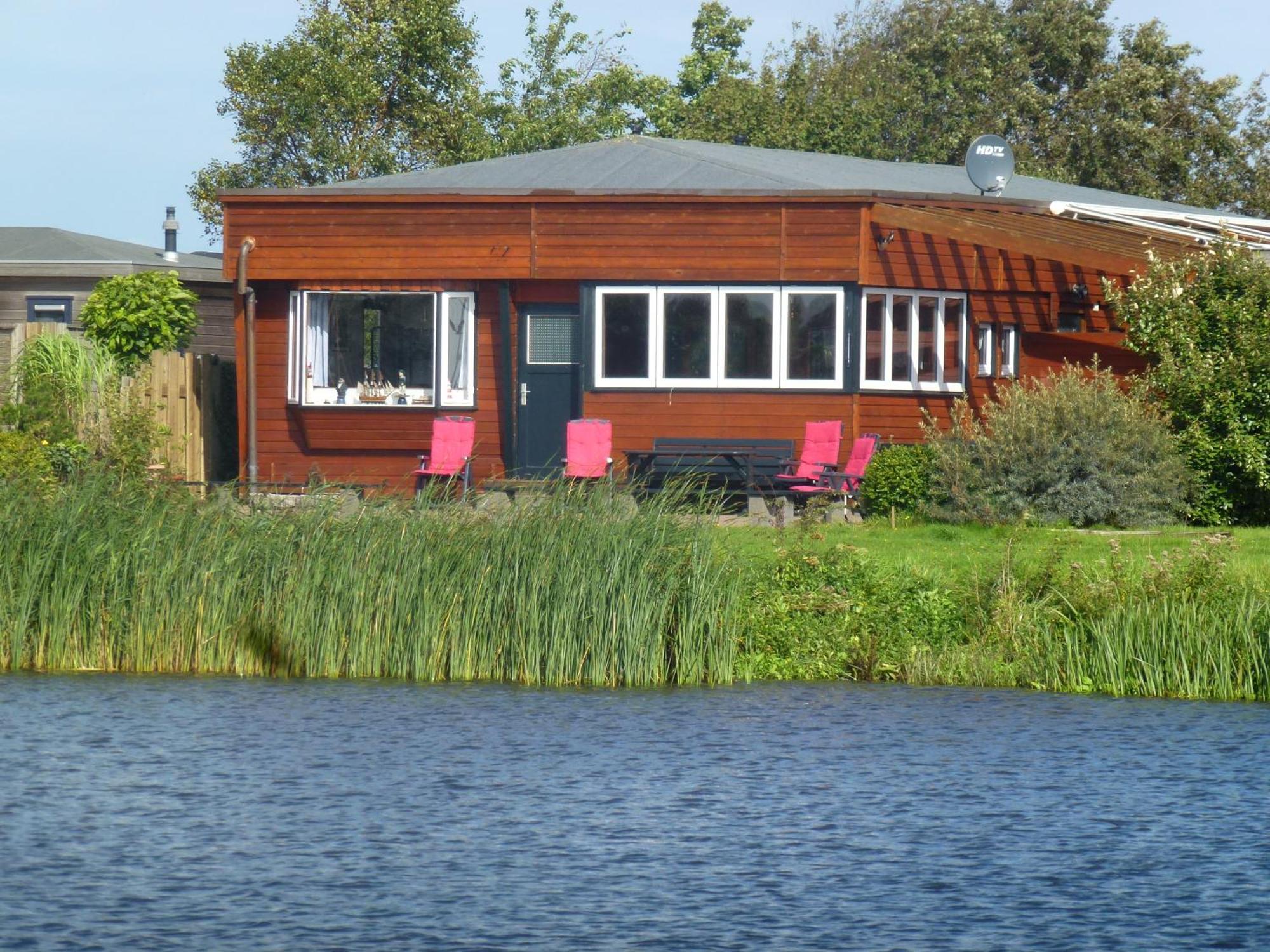 8 Pers House 'Capitein Theis' With Seaside In Front Of The Lauwersmeer Anjum Kültér fotó